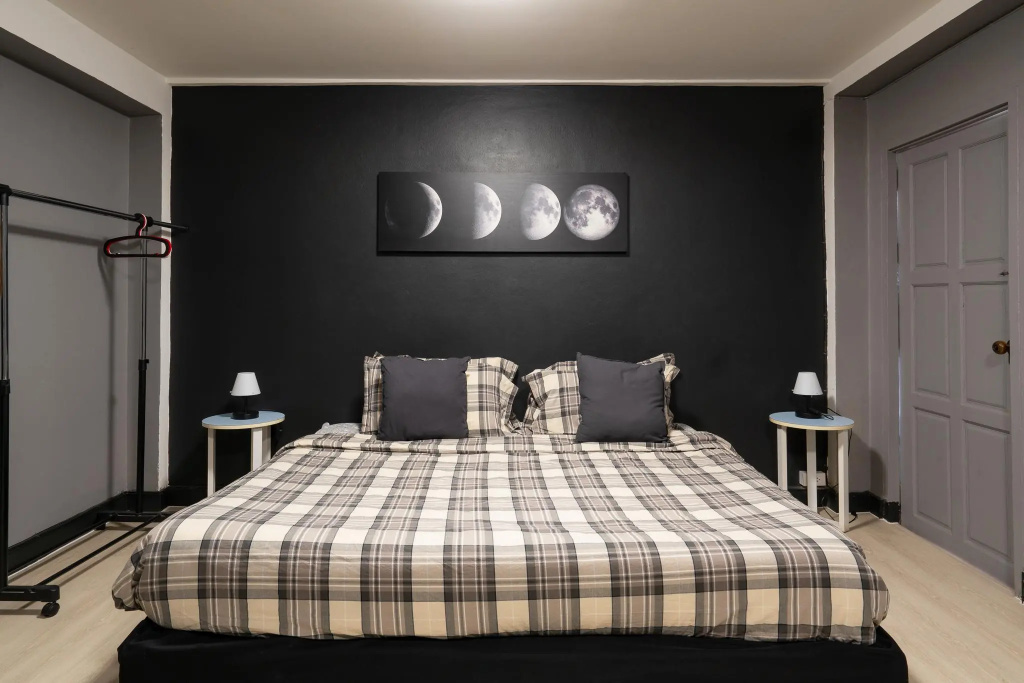 Standard Double room (full double bed)