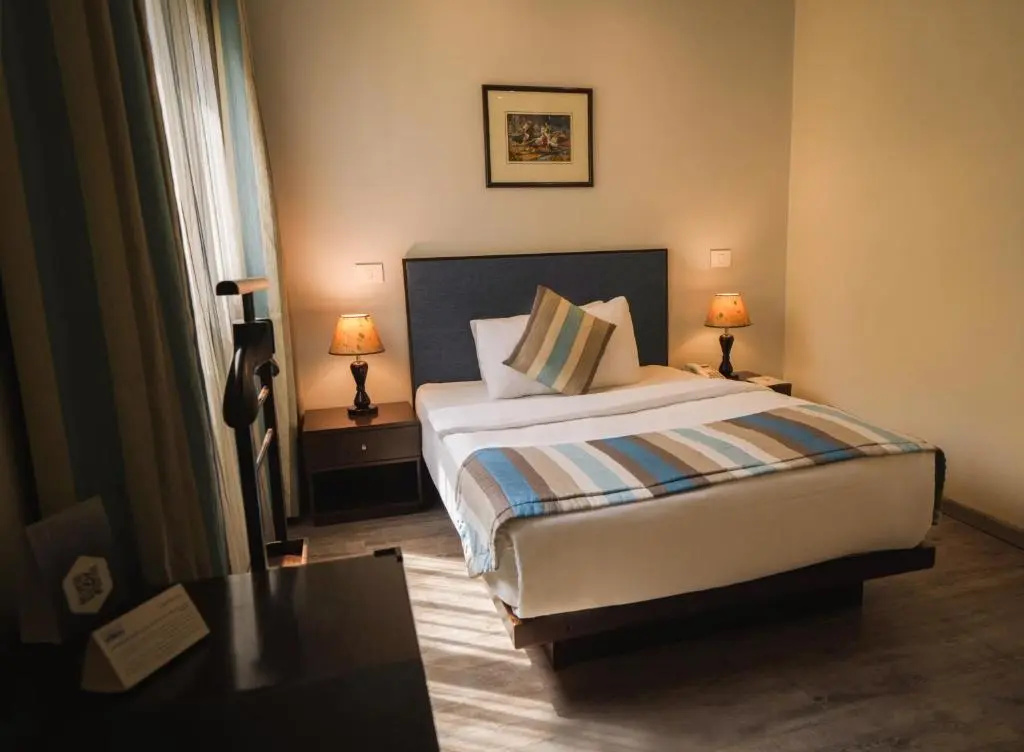 Deluxe Double room (full double bed)