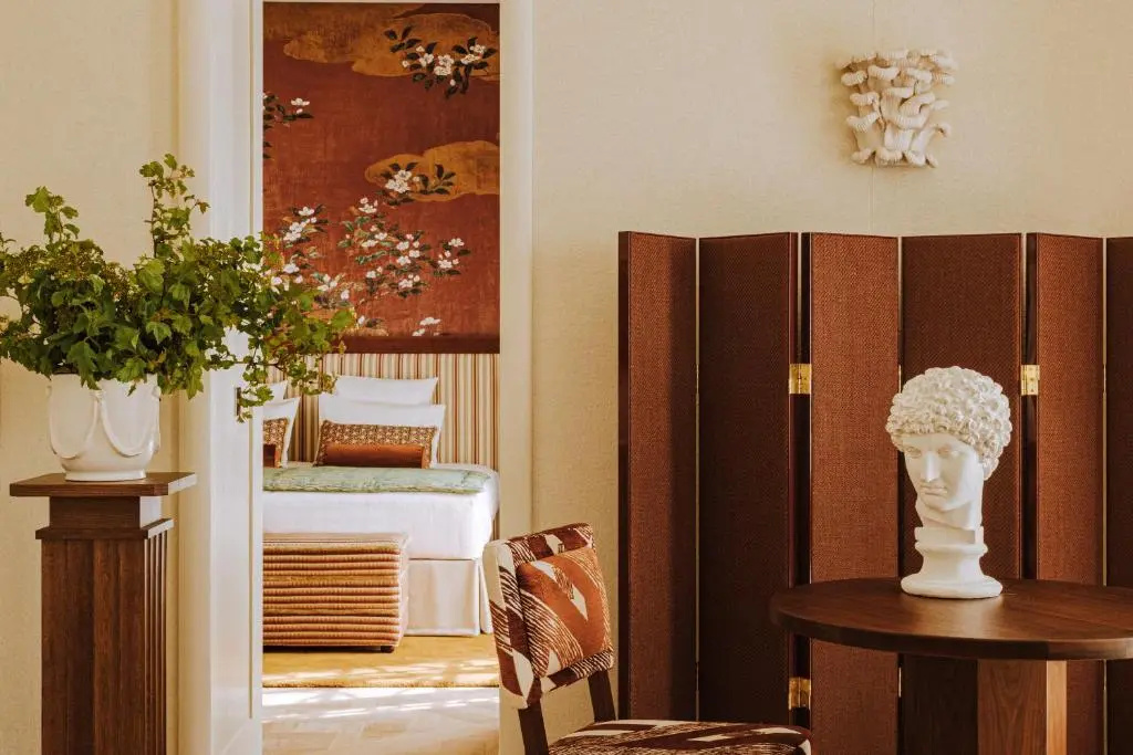 Saint James Paris - Relais & Chateaux 97