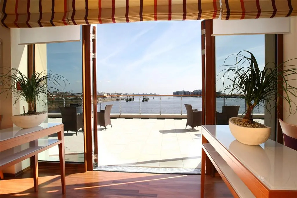 Balcony & Terrace