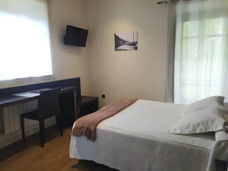 Standard Double room with balcony (full double bed)