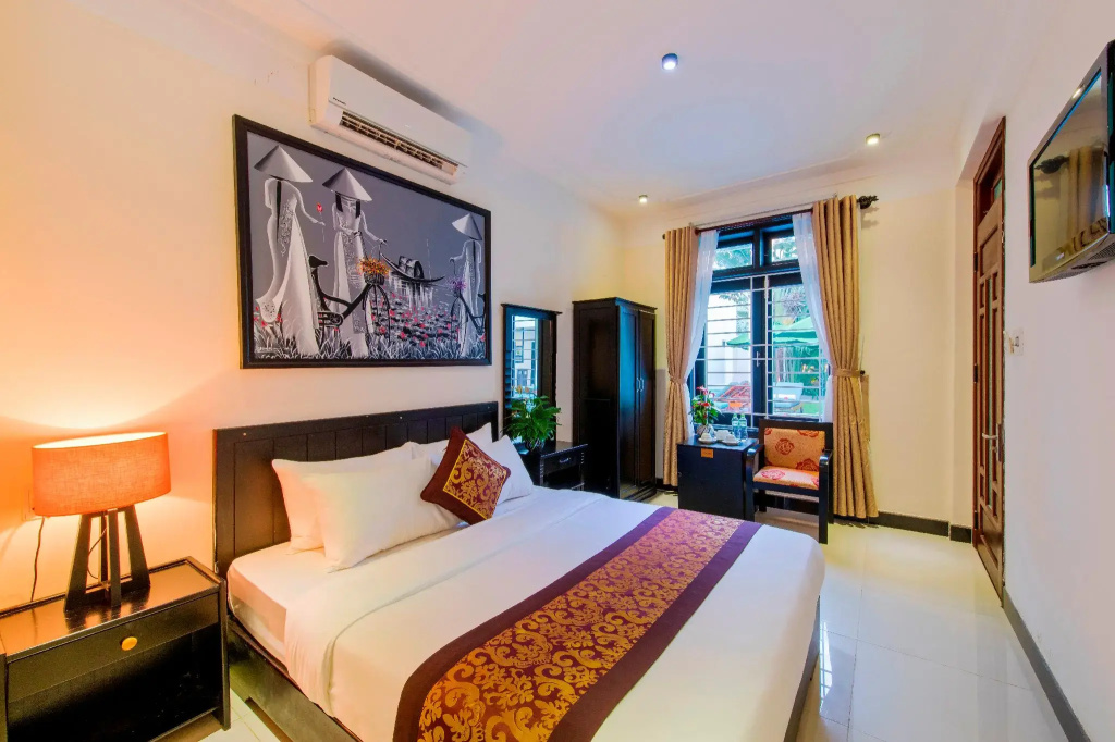 Superior Double room (full double bed)