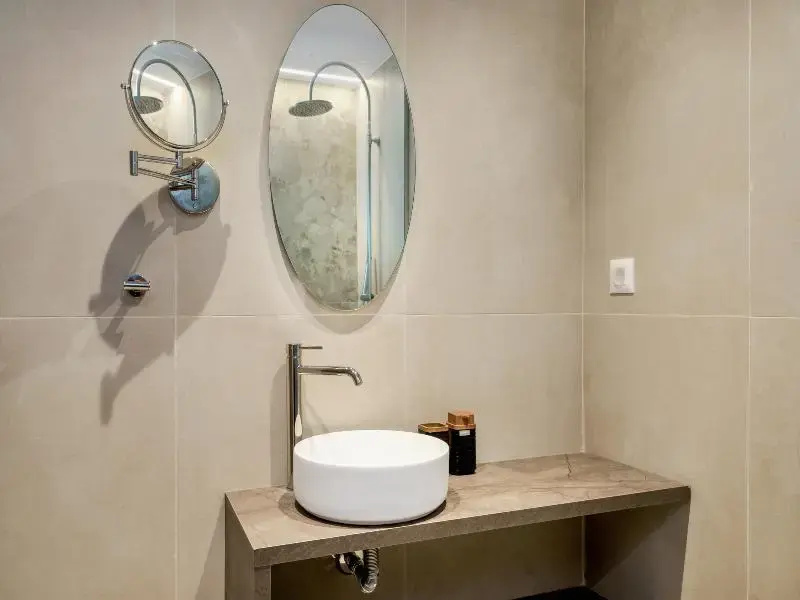 Standard Double room with balcony (full double bed)