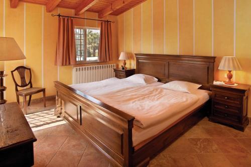 gallery_image_hidden_7