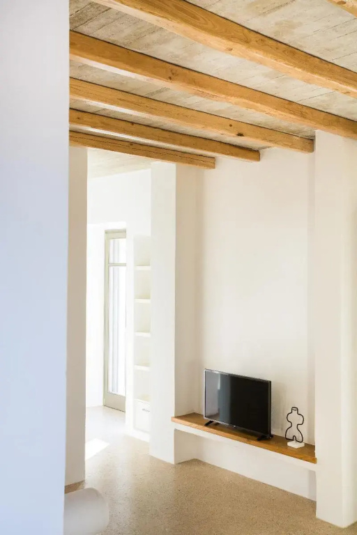 2 Bedrooms Standard Family room