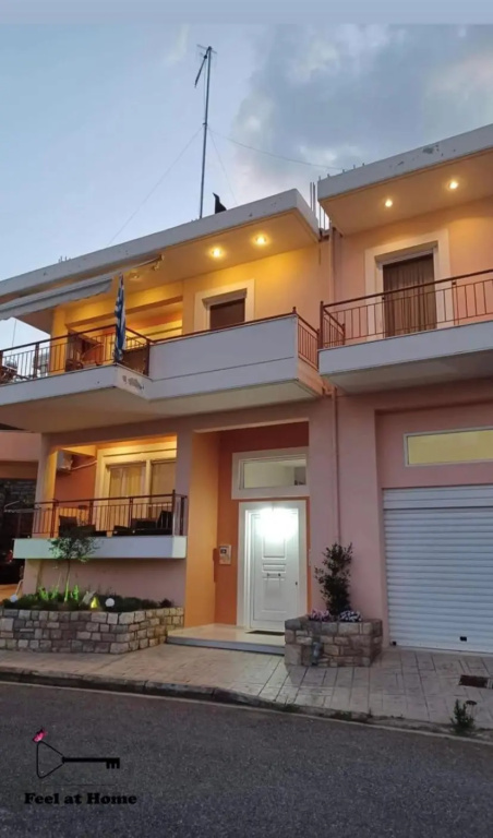 Feel at Home - Kalamata - Near the center