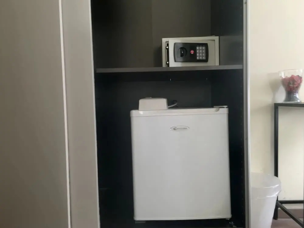Comfort room