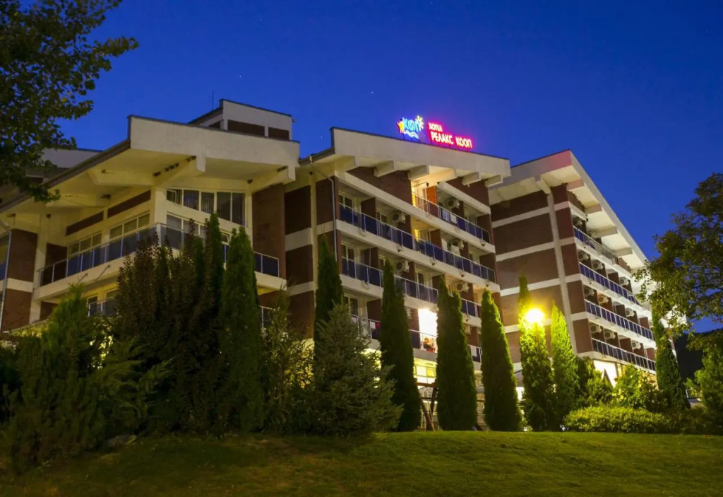 Relax Coop Hotel