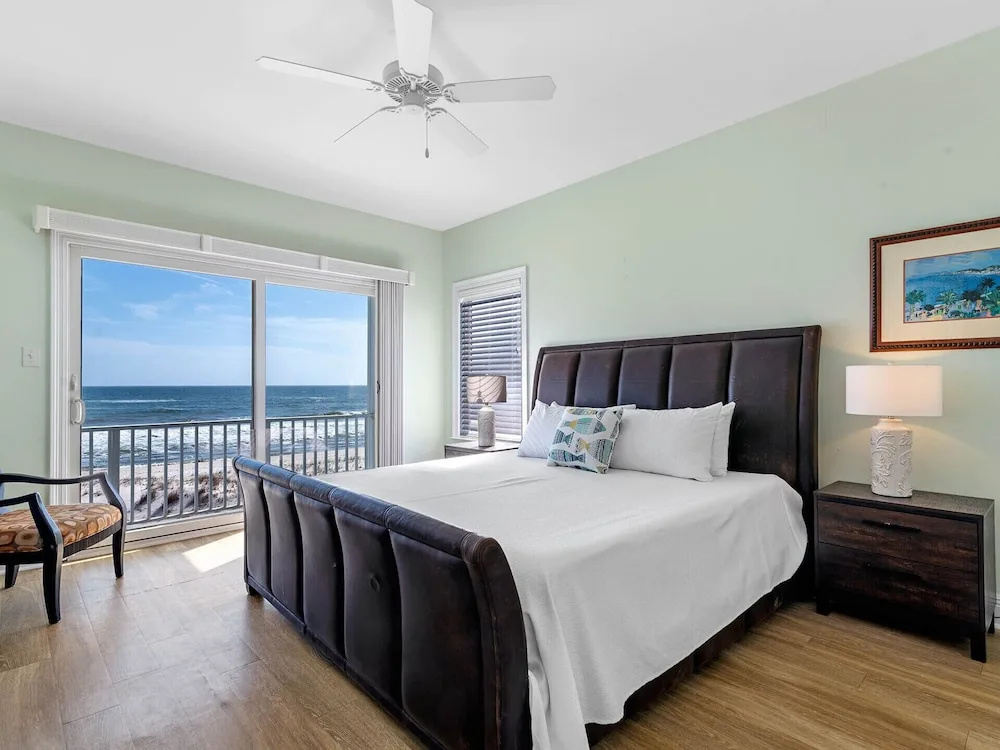 Beach Castle by Southern Vacation Rentals — 4