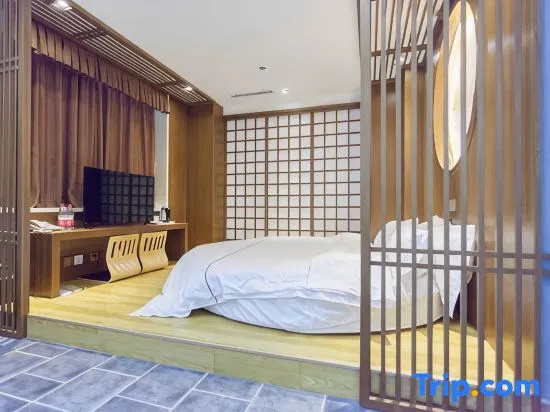 Homeinn Skyl'ne Hotel (Yantai Fuhai Road RT-Mart)