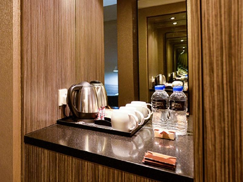 Grand Alora Hotel