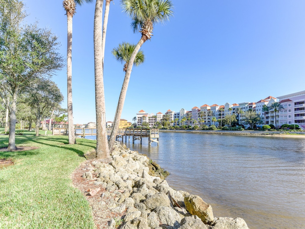 Beach & Waterfront