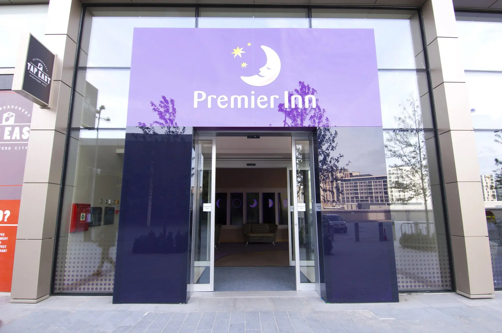 Premier Inn London Stratford — фото