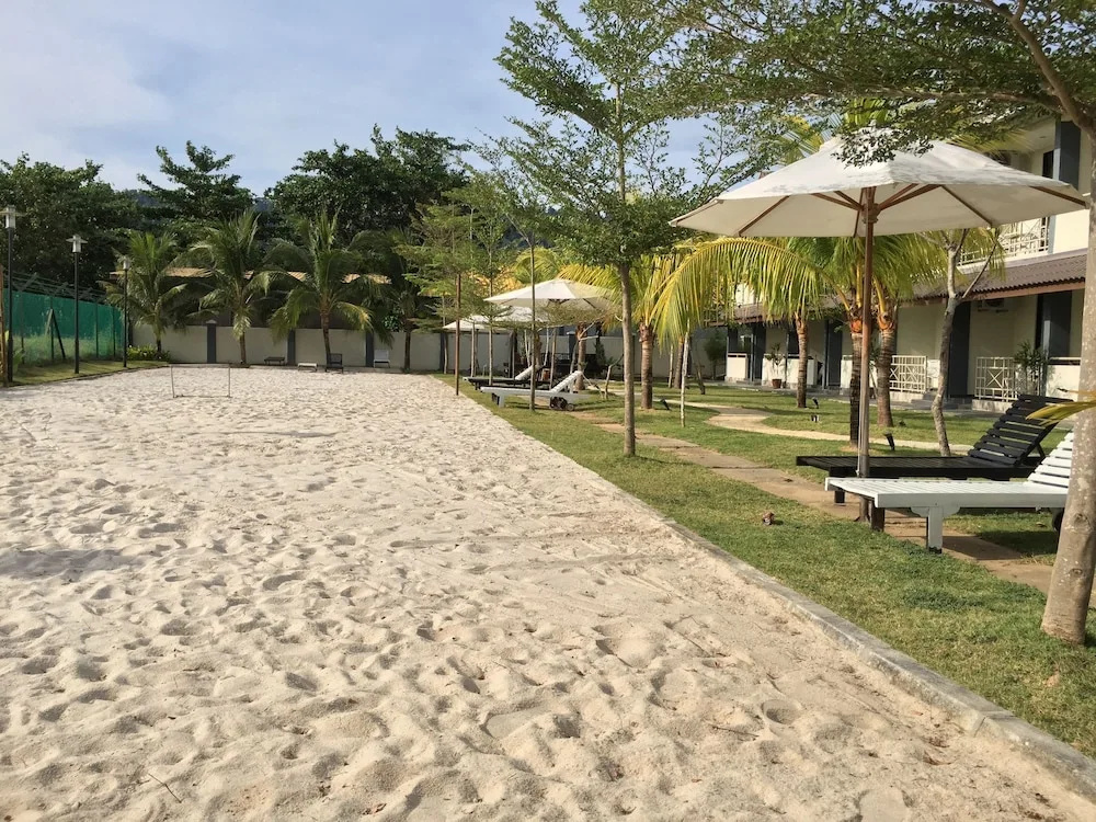 Beach & Waterfront