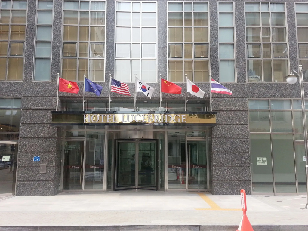 The First Stay Hotel