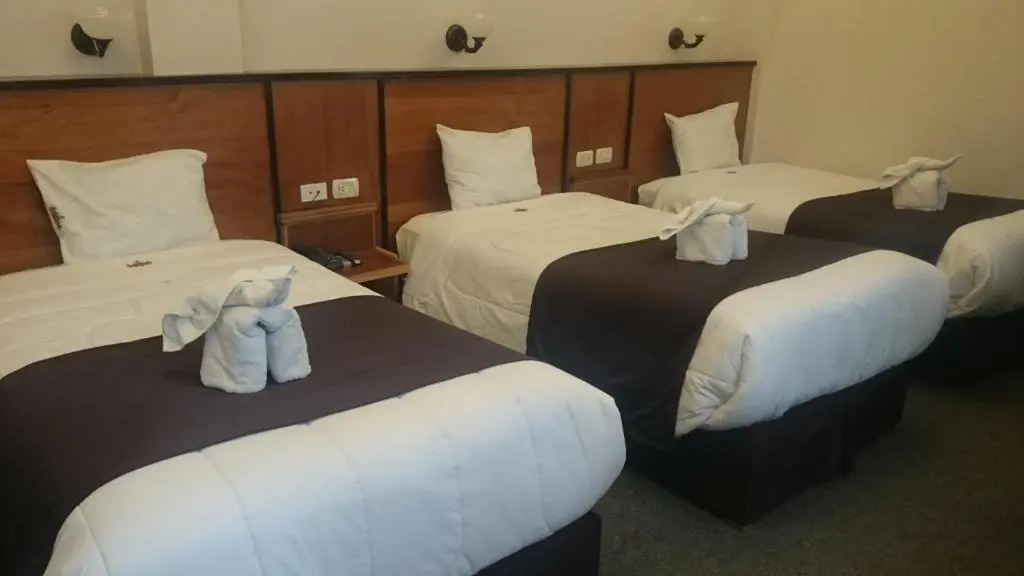 Colonial Plaza Hotel - Chambres