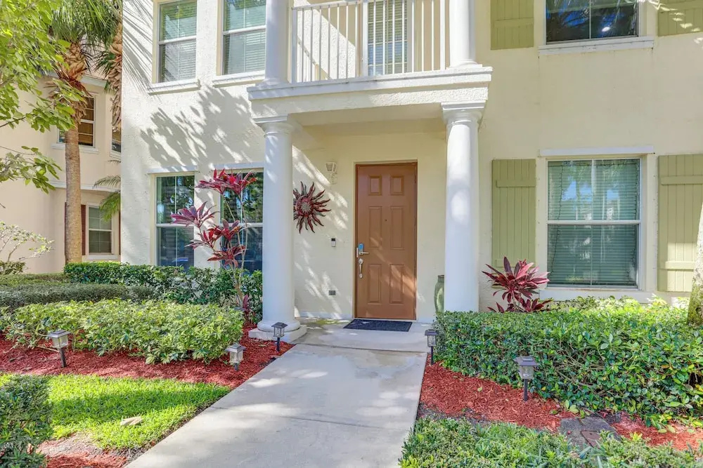 Pet-friendly Studio: 6 Mi to Jupiter Beach Park!