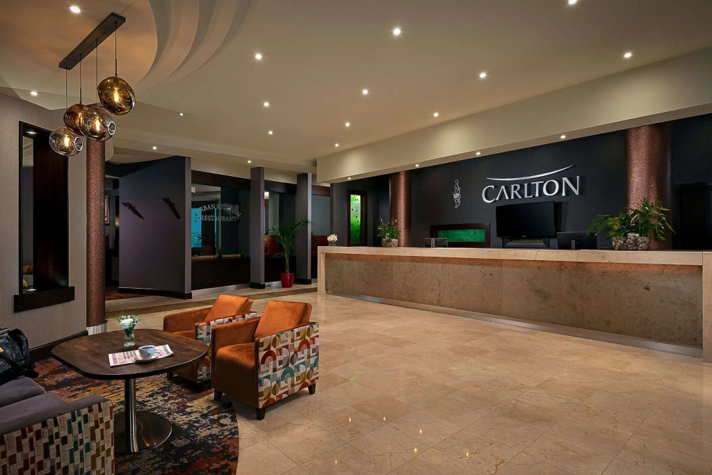 Lobby & Reception
