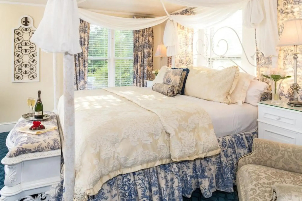 Aerie Bed & Breakfast by null