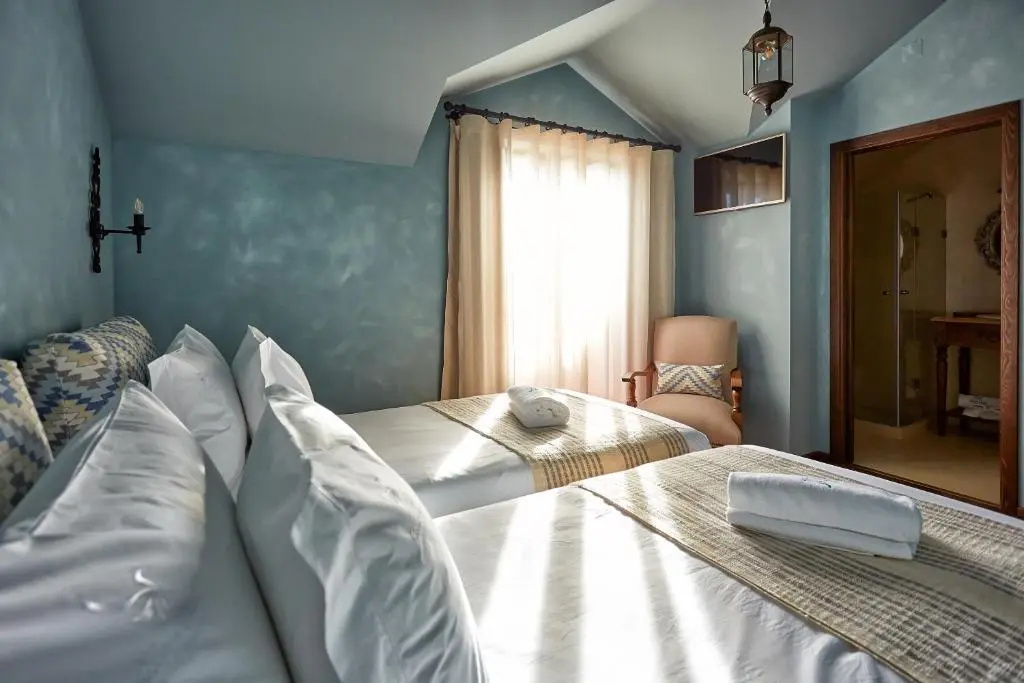 Standard Double room with balcony (twin beds)