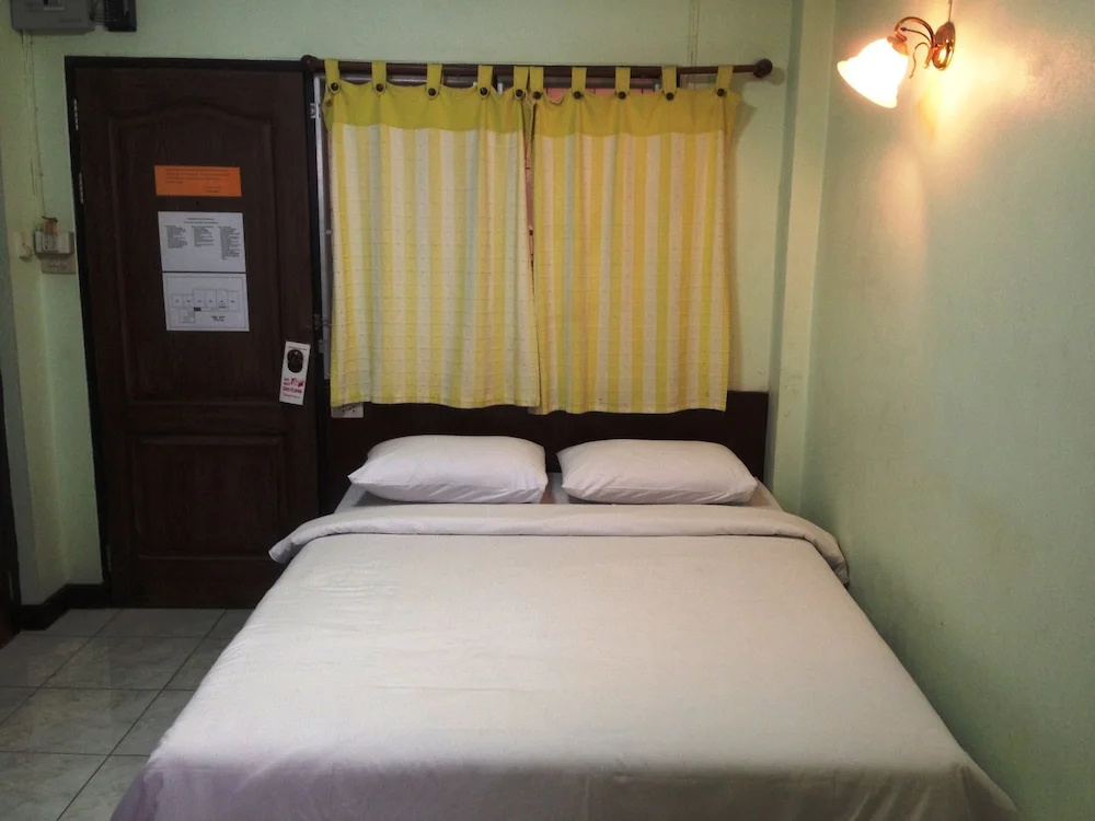 Economy Double room (full double bed)