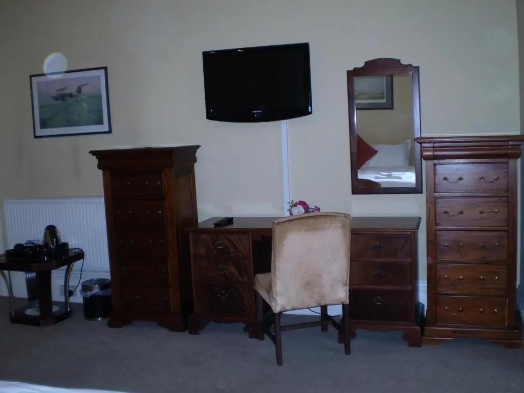 Luxury Double room (full double bed)