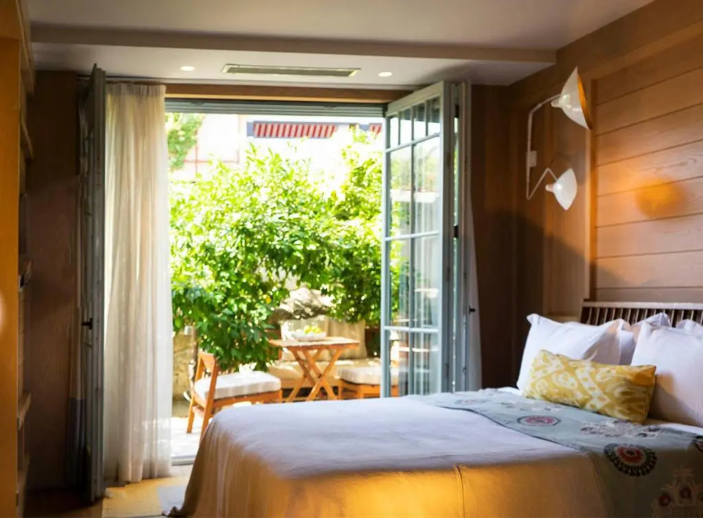 Premium room