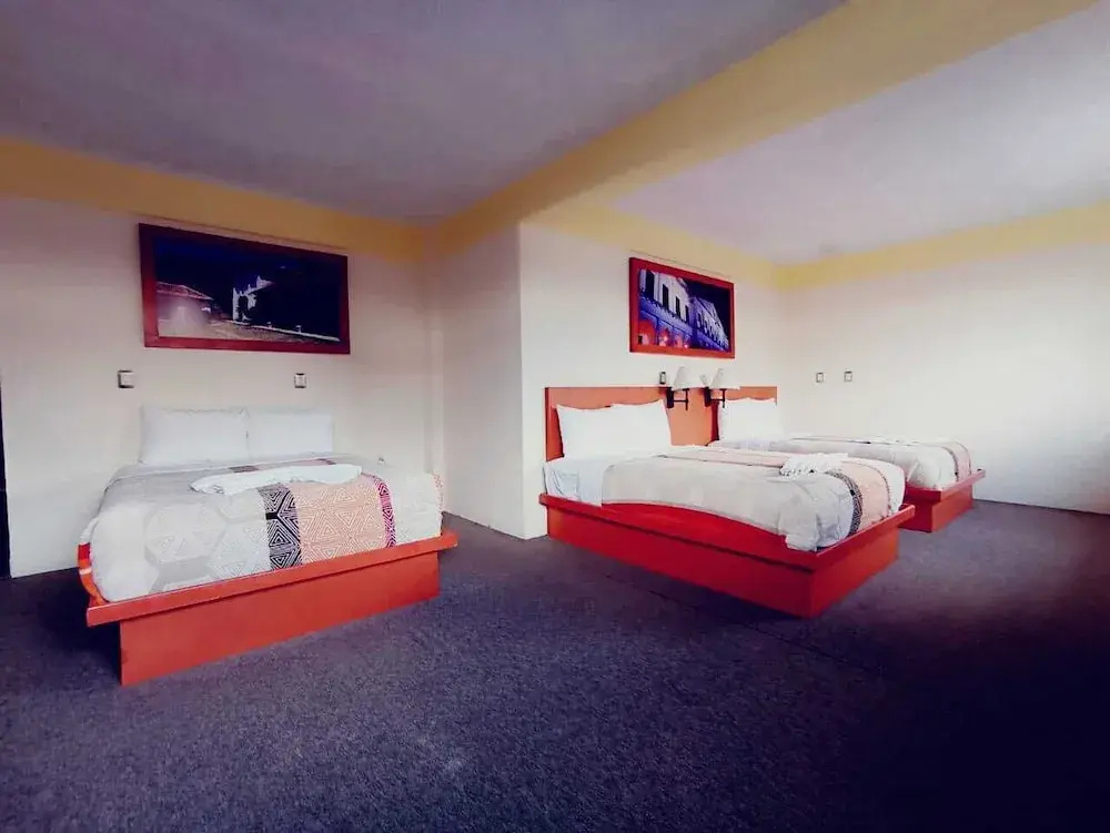 Standard Triple room