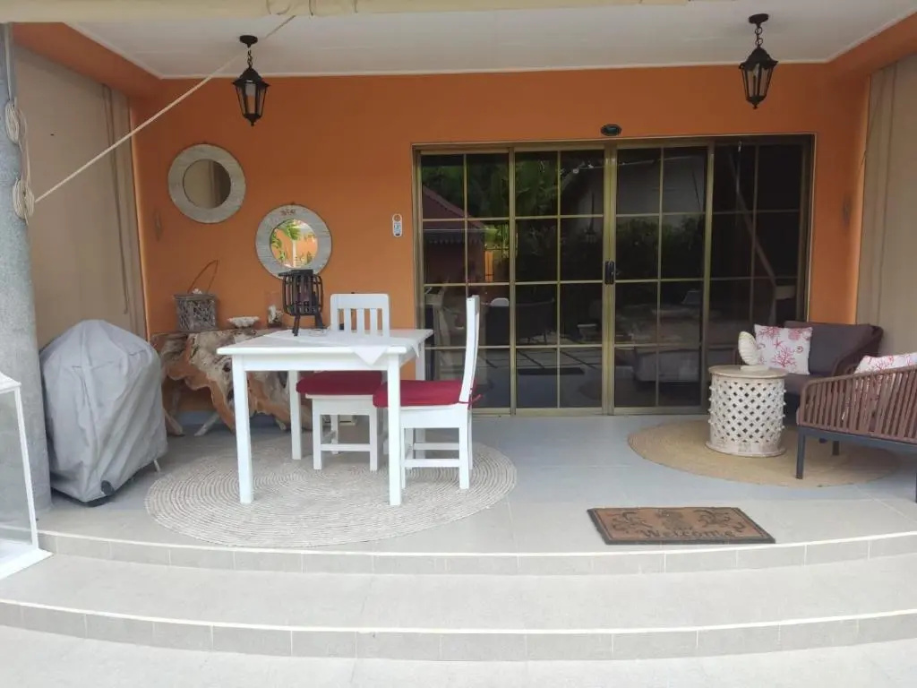 Classic Double room with balcony (full double bed)