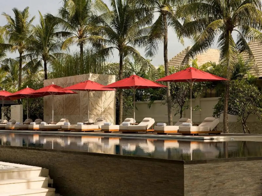 The Royal Santrian Serenity Villas By The Sea