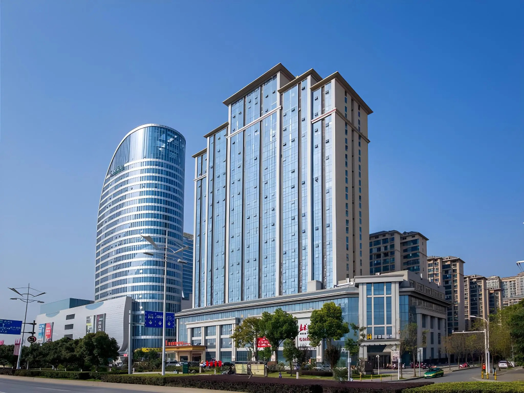 Vienna International Hotel (Xinwuzhong, Dengcheng Avenue, Xiangyang)