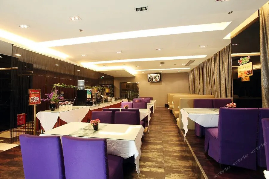 Food & Beverage