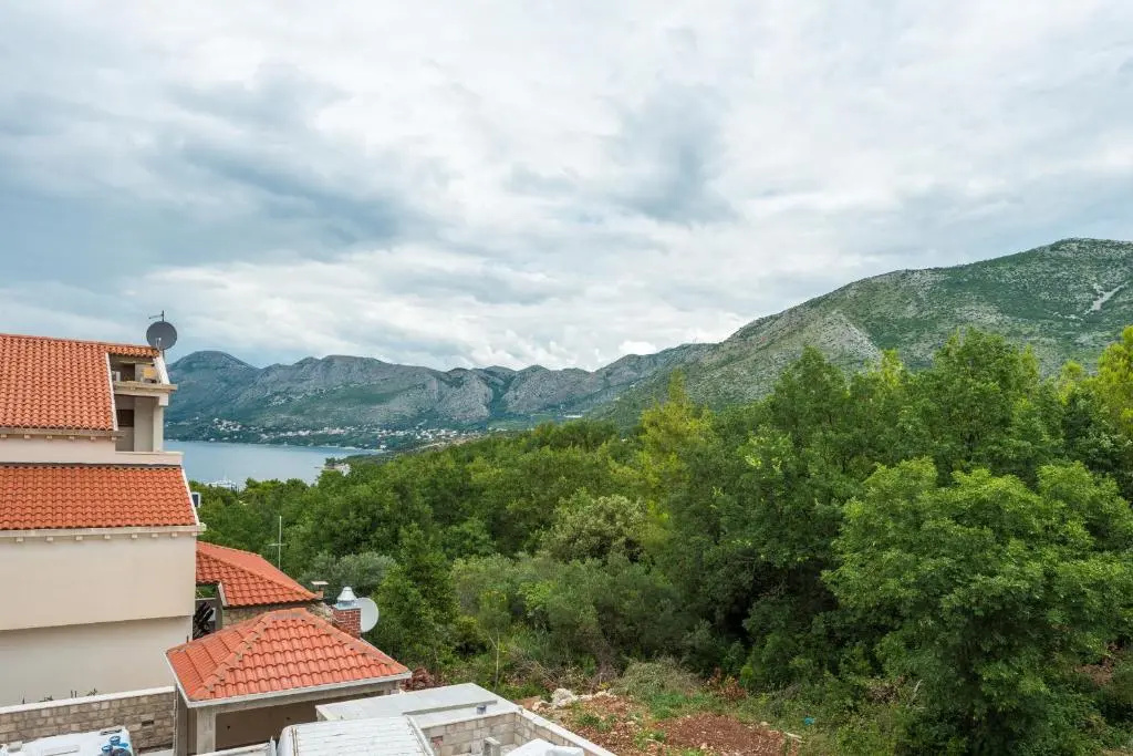 2 Bedrooms Apartment with balcony