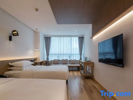 Executive Double room (full double bed)