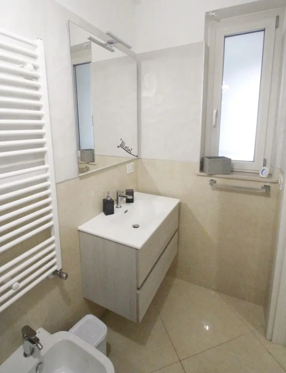 1 Bedroom Standard Quadruple Family room with city view