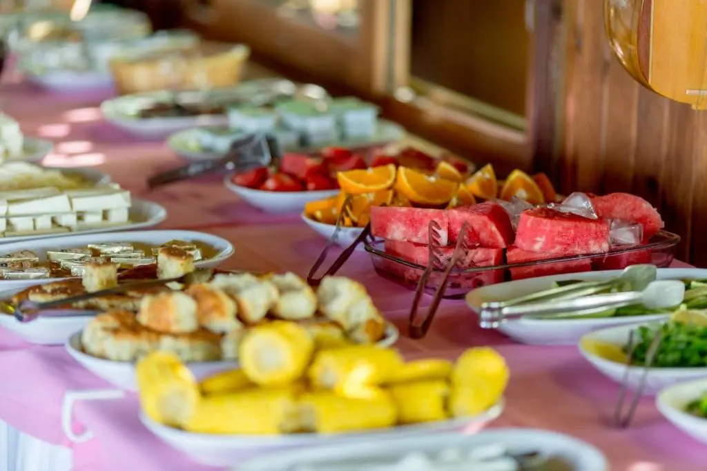 Food & Beverage