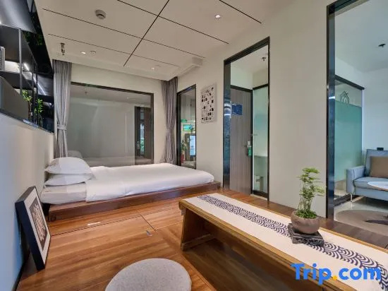 Suite with balcony