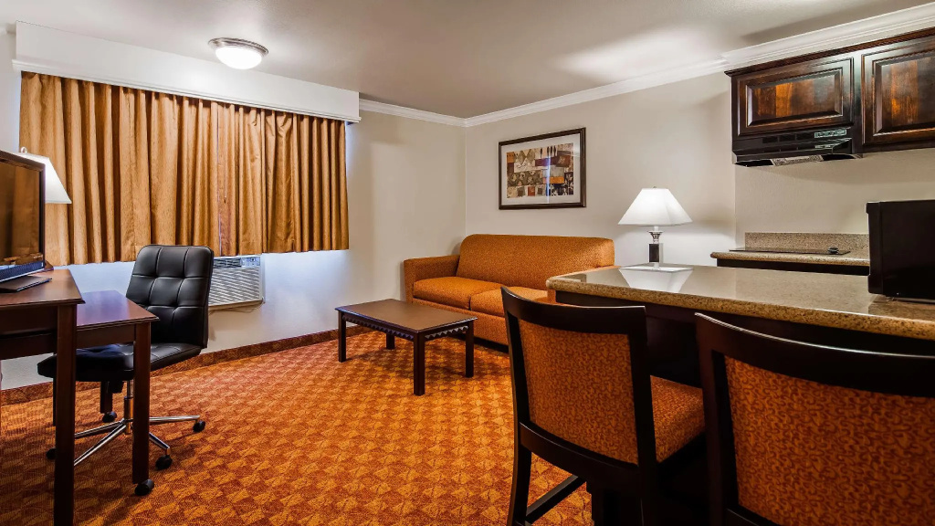 Double Suite (full double bed)