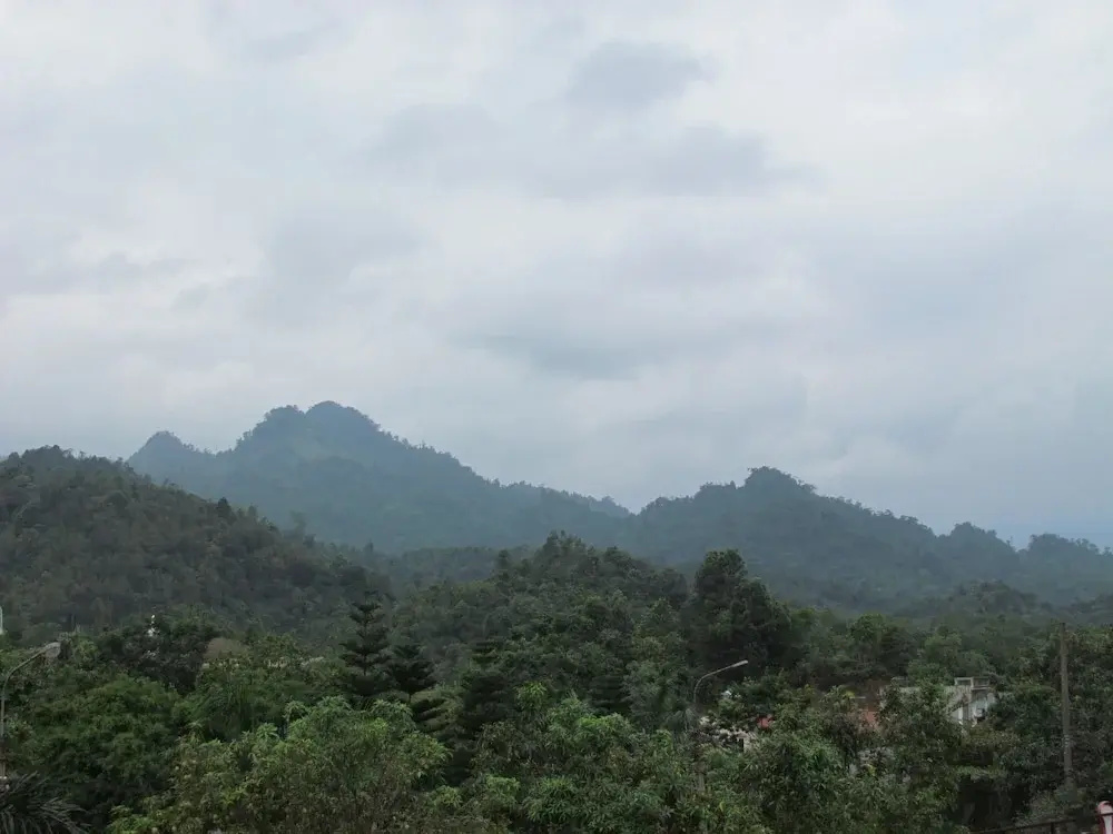 Huong Tra Hotel