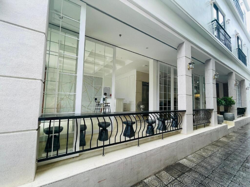 Image 10