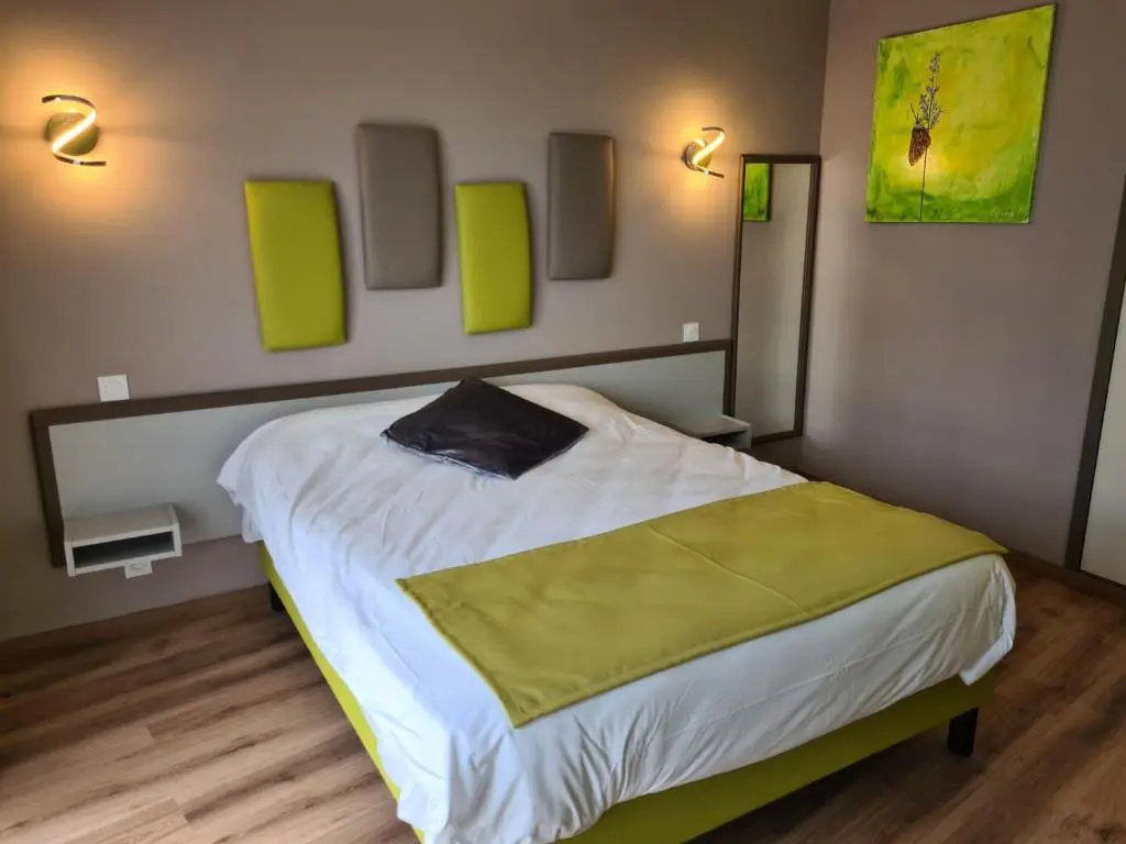 Standard Double room (full double bed)