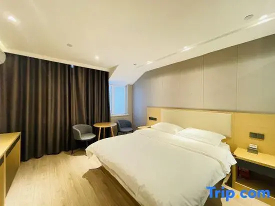 Madrigal hotel 103