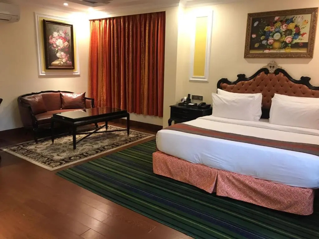Executive Suite