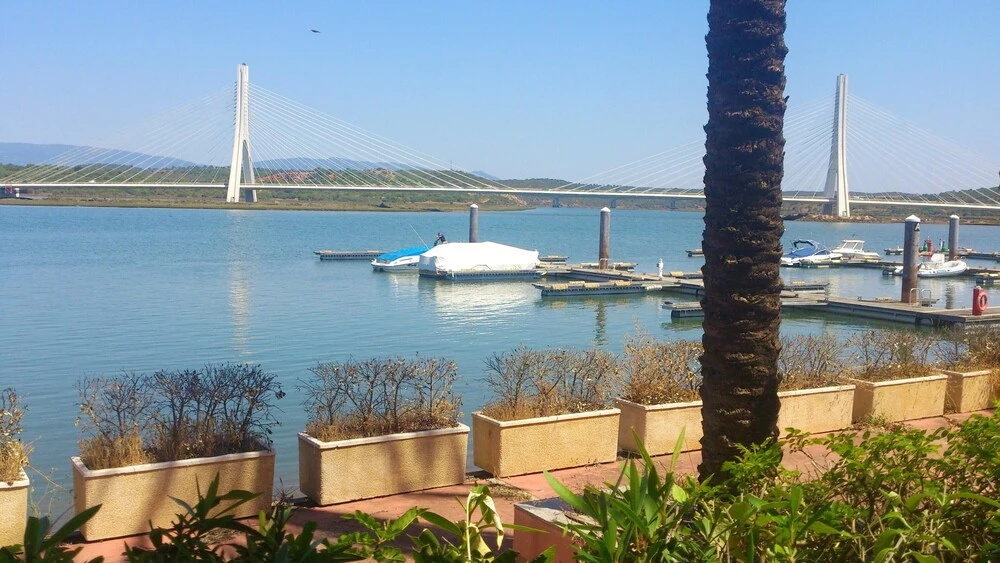 Beach & Waterfront