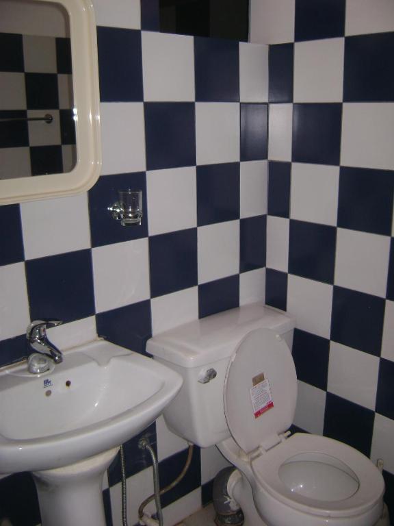 Shanthi Guest House