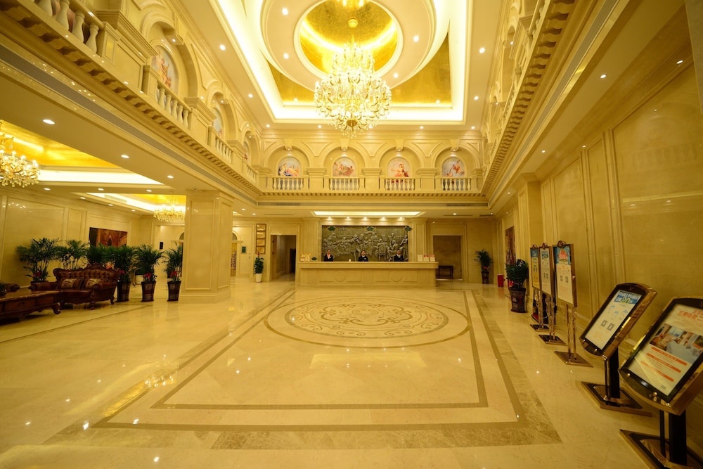 Vienna International Hotel