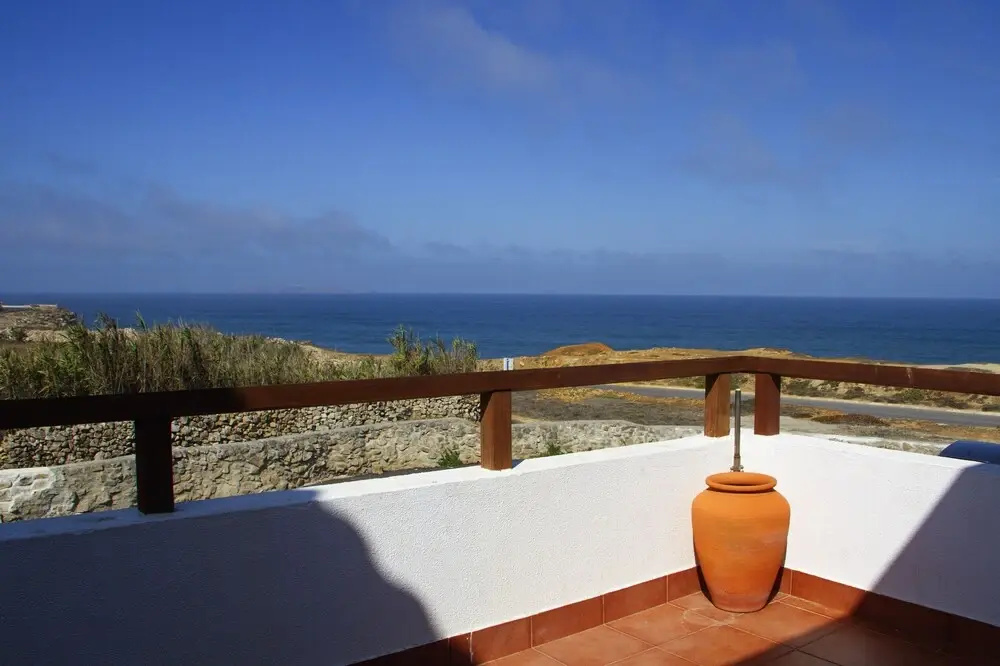 Balcony & Terrace