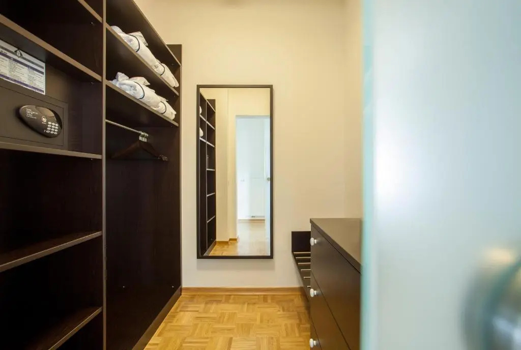 2 Bedrooms Villa