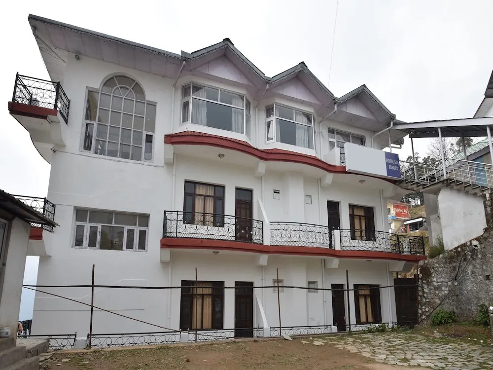 OYO 6983 SN Resort