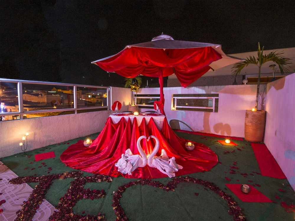 Casablanca Hotel, RestoBar, Catering, Events & Tourism in Garzón - Général